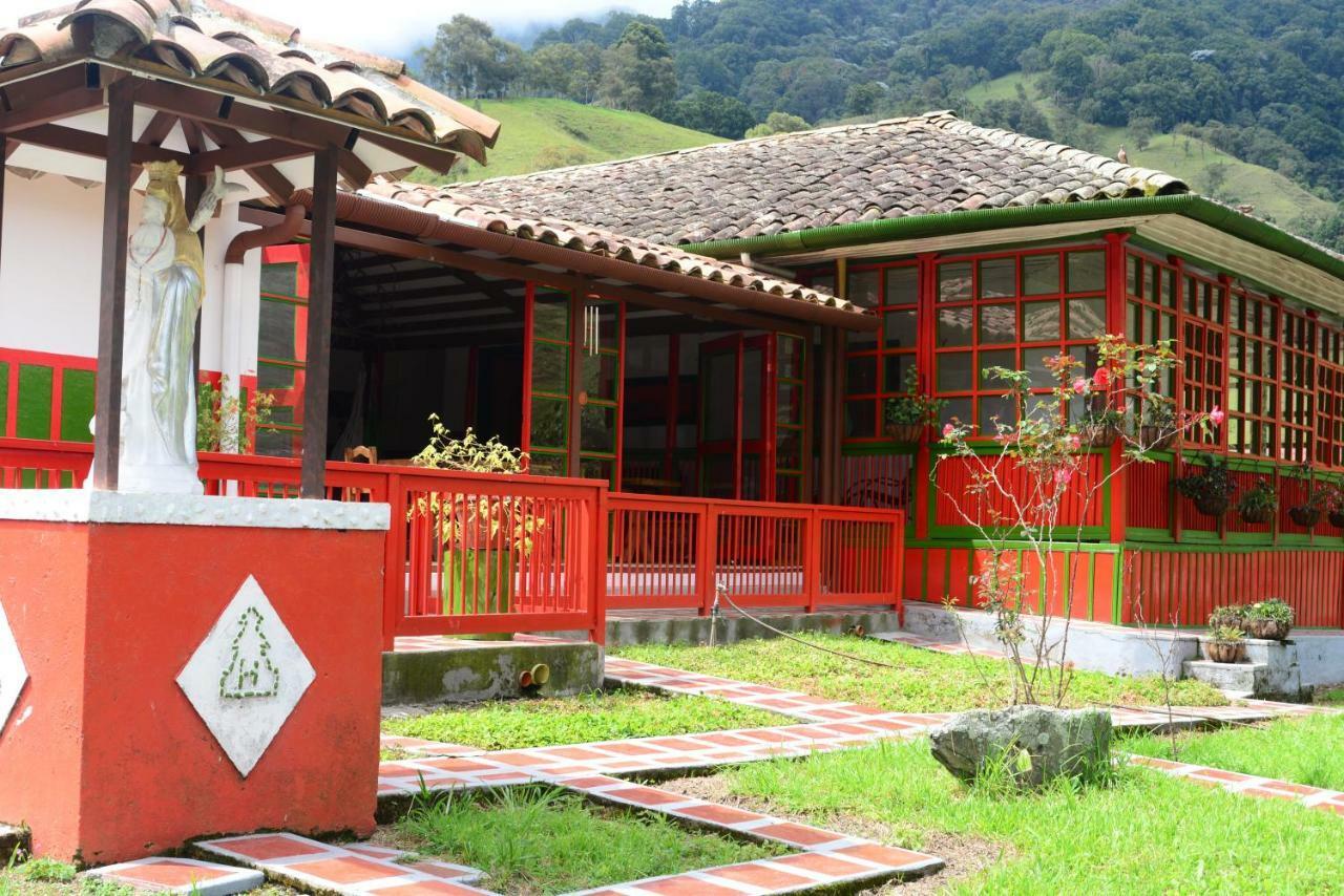 Ecohotel Pinohermoso Reserva Natural Salento Exteriör bild